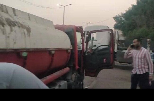 ضبط 2.5 طن زيت طعام مجهول المصدر قبل تداوله في الأسواق بشبرا الخيمة