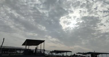 طقس سوهاج اليوم بارد مع غيوم كثيفة وتغطية بالفيديو