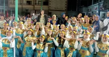 طلاب المدارس يحتفلون بالمتحف المصري بعروض فنية بالزي الفرعوني