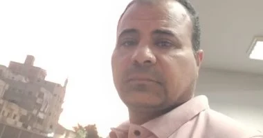 عامل مزلقان الشرقية ينقذ مسنًا ويقول: تربينا على الشهامة