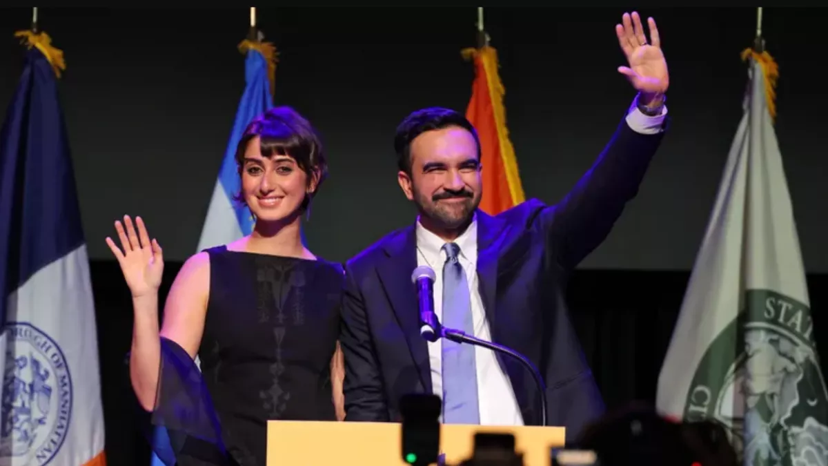 عمدة نيويورك يخلص نادي إسباني من الإفلاس بشكل غير متوقع