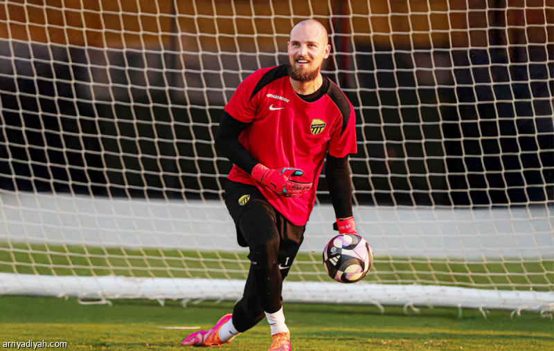 عودة نجوم الاتحاد لكرة القدم: رايكوفيتش، فابينيو، وعوار يشعلون الحماس