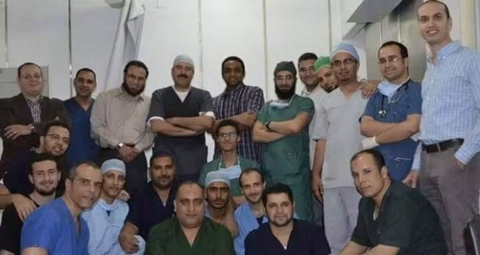 نجاح فريق طبي بجامعة بني سويف في إجراء عملية تغيير الصمام الأورطي بالقسطرة لسيدة