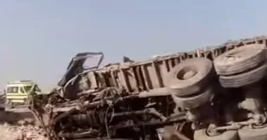 قائمة مصابي حادث تصادم ميكروباص وتريلا على الطريق الصحراوي الغربي