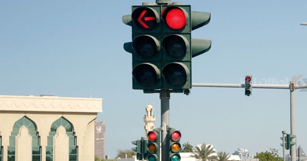 قطع الإشارة الحمراء في الكويت