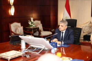 في بيان رسمي.. قناة السويس تنفي احتجاز الناقلة DIGNITY