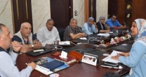 قيادات مياه الأقصر وبنك التنمية الإفريقي يتفقدون مشروع الصرف المتكامل