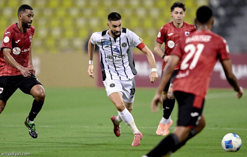 كاراسكو يتألق ويقود الشباب للتعادل مع الريان في قطر