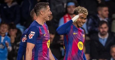 هاتريك ليفاندوفسكي يقود برشلونة لسحق سيلتا فيجو برباعية.. فيديو