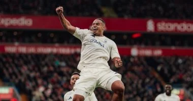 ليفربول يواصل السقوط فى الدورى الإنجليزى بثلاثية أمام نوتينجهام فورست.. صور