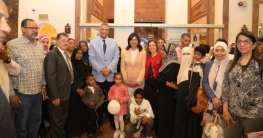 محافظ أسوان يشارك في احتفال الأطفال باليوم العالمي لمرضى السكري بالصور