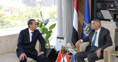 محافظ أسوان يلتقي سفير إندونيسيا لتعزيز الاستثمار والسياحة في المنطقة