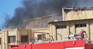 محافظ الإسكندرية: إرسال 5 سيارات إطفاء لحريق بمخزن ملابس وإصابة شخص.