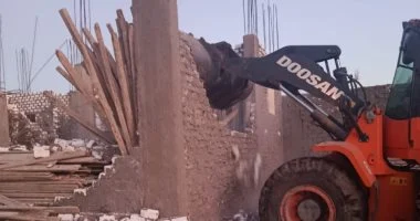 محافظ الإسكندرية يوجه رؤساء الأحياء بالتصدي بحزم للبناء المخالف