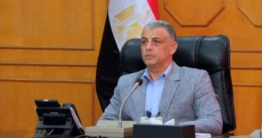 محافظ الإسماعيلية يراجع ملفات التقنين والتصالح داخل المحافظة