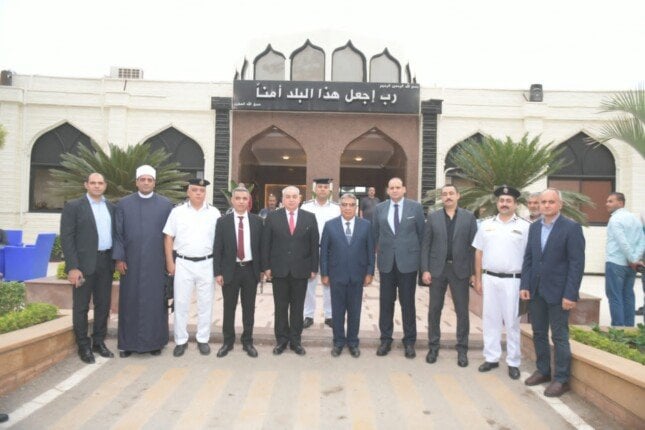 محافظ الدقهلية يشهد القرعة العلنية للفائزين بأداء فريضة الحج