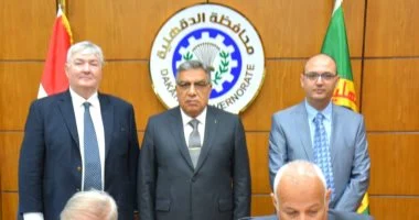 محافظ الدقهلية يشهد توقيع اتفاقية تطوير وتوسعة محطة الصرف الصحي بنبروه