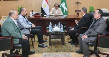 محافظ الشرقية يجتمع برئيس هيئة الخدمات البيطرية لتعزيز التعاون المشترك
