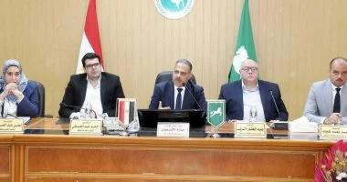 محافظ الشرقية يوجه بتعزيز الجاهزية للانتخابات واستعدادات موسم الأمطار.