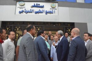 محافظ الغربية يُفاجئ المجمع الطبي للتأمين الصحي بطنطا ويوجه بتحسين الأداء