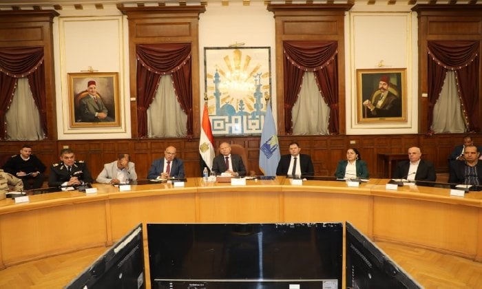 متوعدًا بعقوبات مشددة للمخالفين.. محافظ القاهرة يعلن تخصيص مقلب موحد لإلقاء مخلفات البناء