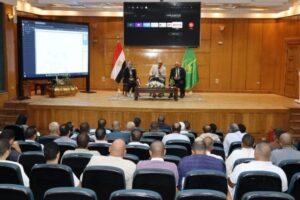 محافظ القليوبية يلتقي أصحاب معارض السيارات لبحث إنشاء سوق حضاري محافظ القليوبية يلتقي أصحاب معارض السيارات لبحث إنشاء سوق حضاري