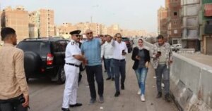 محافظ القليوبية يستعرض محور العصار والطريق الدائري لمراقبة النظافة والإشغالات.
