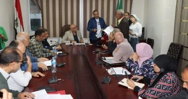 محافظ القليوبية يعقد اللقاء الأسبوعي بطوخ لبحث فرص العمل المتاحة