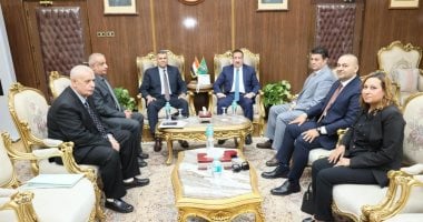محافظ المنوفية يجتمع بوفد التأمين الاجتماعي لمناقشة مواضيع متعددة