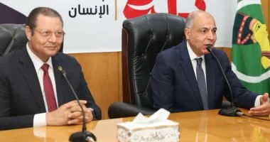 محافظ المنيا يؤكد الاستعداد لتفعيل منظومة التأمين الصحي الجديدة