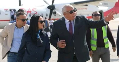 محافظ الوادي الجديد يستقبل وزيرة التضامن لتفقد مشروعات المحافظة بالصور