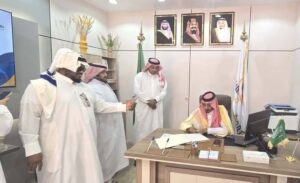 محافظ بارق يطلق جمعية عين الإعلامية لتعزيز التواصل والمبادرات الثقافية المحلية