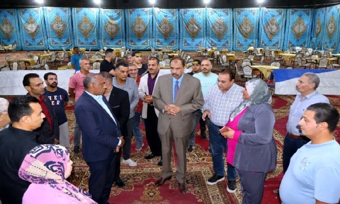 محافظ سوهاج يتفقد مقر اللجان الانتخابية استعدادًا لانطلاق انتخابات مجلس النواب