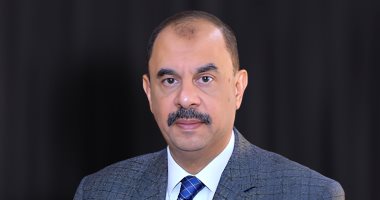 محافظ سوهاج يطالب بالرقابة المستمرة على المواقف لضبط التعريفة وانضباط السائقين