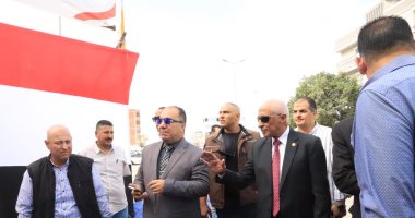 محافظ شمال سيناء يتفقد اللجان وسط إقبال الناخبين الانتخابات.