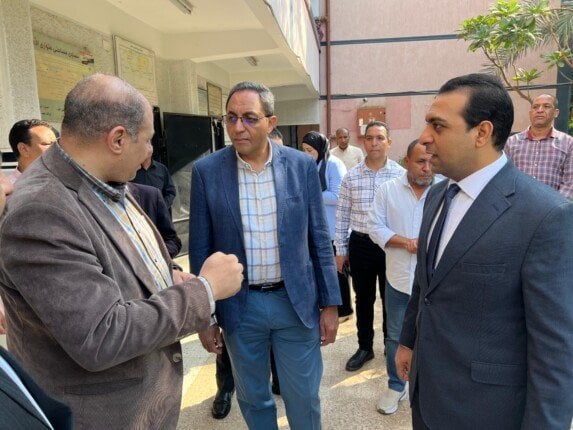 محافظ قنا يتفقد مقار اللجان الانتخابية ويؤكد: جاهزون لانطلاق ماراثون «النواب 2025»