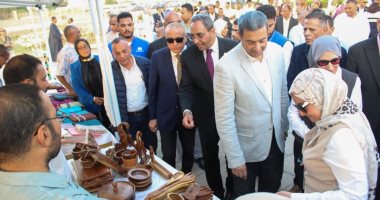 محافظ قنا يفتتح معرض الاقتصاد بمعبد دندرة في مهرجان الحرف التراثية