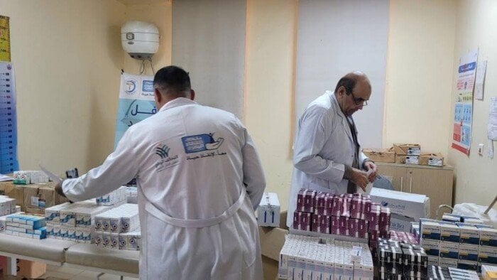 محافظ مطروح يشيد بجهود القافلة الطبية المجانية لخدمة أهالي المحافظة