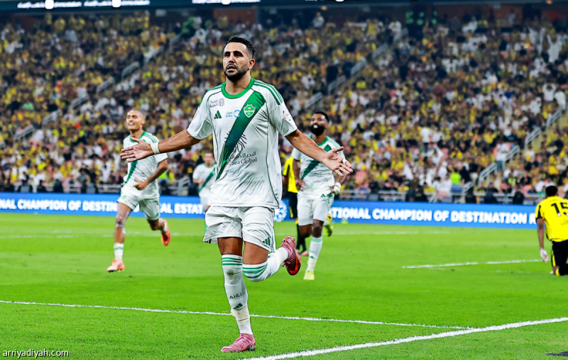 محرز يواصل التألق ويسجل الهدف السابع في شباك الاتحاد