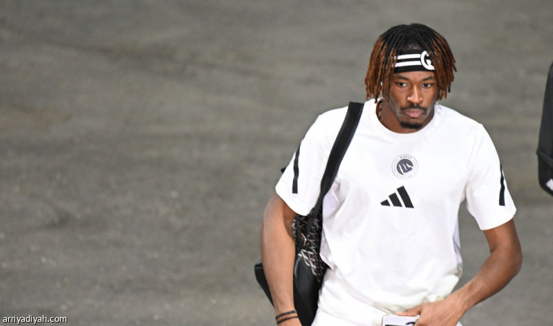 مدافع النصر سيماكان يخضع لجلسة علاجية قبل مواجهة نيوم السبت