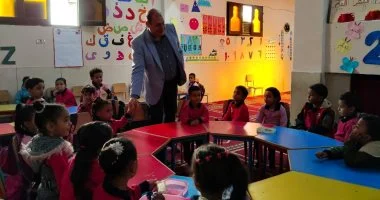 مدير تعليم قنا يزور حضانات الأطفال في ستة مساجد