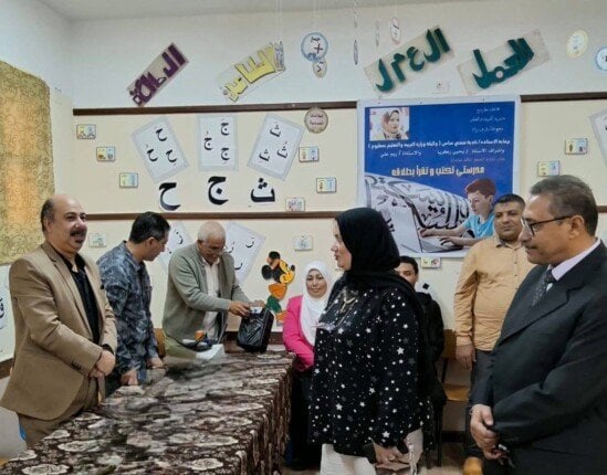 مدير تعليم مطروح تتابع التقييم المركزي لمسابقة المكتبات النموذجية