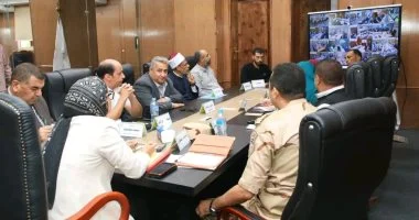 مشاركة نائب محافظ الوادي الجديد في اجتماع لمتابعة العملية الانتخابية