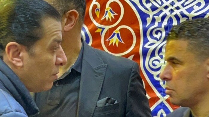 مصطفى كامل ووزير الرياضة في مقدمة الحضور بعزاء لاعب الزمالك الراحل محمد صبري