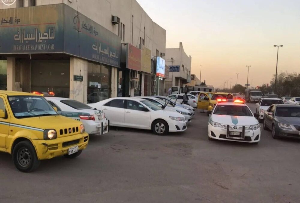 <p><strong>مكة تتصدر مشهد النقل: صدور تراخيص جديدة للحافلات والأجرة ينعش الحركة الاقتصادية</strong></p>