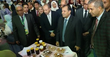 من 17 إلى 19 نوفمبر، رئيس جامعة قنا يفتتح المعرض الزراعي الثاني.