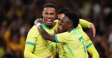 منتخب البرازيل يفوز على السنغال وديا بثنائية إستيفاو وكاسيميرو