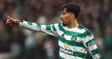 منتخب تونس يعلن إستبعاد توناكتى جناح سيلتك من معسكر نسور قرطاج