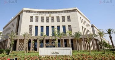 صرف مرتبات شهر نوفمبر 2025.. باقي كم يوم؟