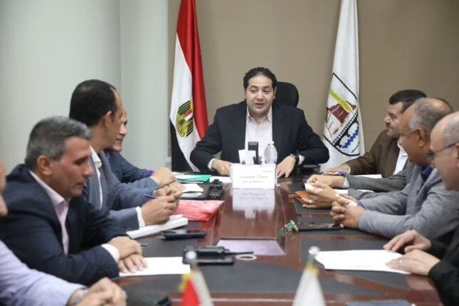 نائب محافظ بني سويف يبحث ملفات تقنين أملاك الدولة قبل عرضها على اللجنة العليا